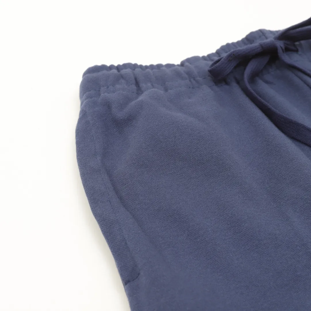 🅿️480 Ralph Lauren solid color embroidered Logo classic embroidered terry solid color sweatpants with extremely soft and comfortable upper body. The texture, washability and durability are all of high quality. Suitable for the season. A cost-effective product that can be worn by both men and women. Needless to say, the quality of the pants can be easily worn by both young and old. The first choice for sports and fitness versatile pants for casual daily life. The highlight is the three-dimensional logo embroidery. Simple brand Keep up with fashion trends SIZE:M-2XL